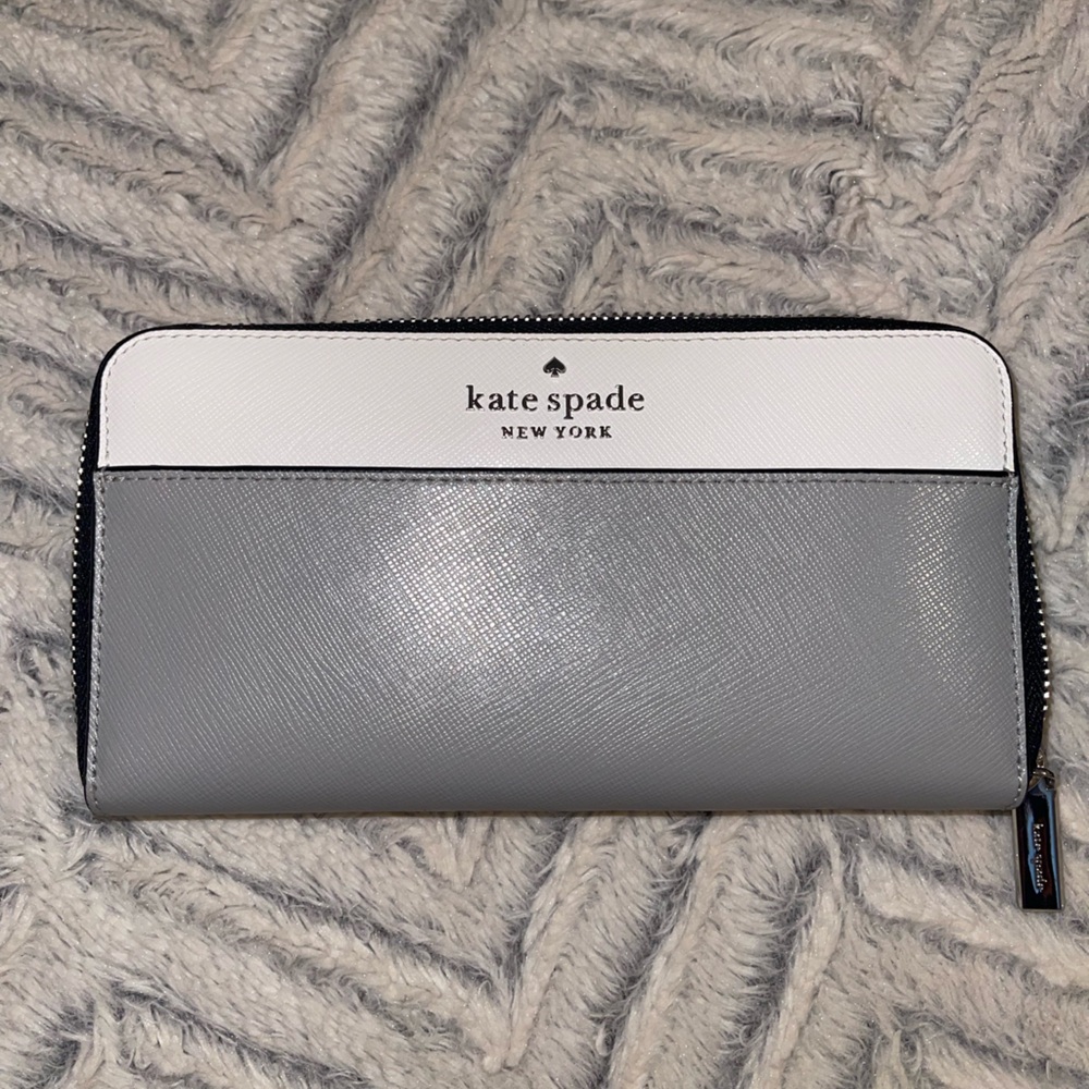 Kate Spade Two-Tone Gray and White Wallet